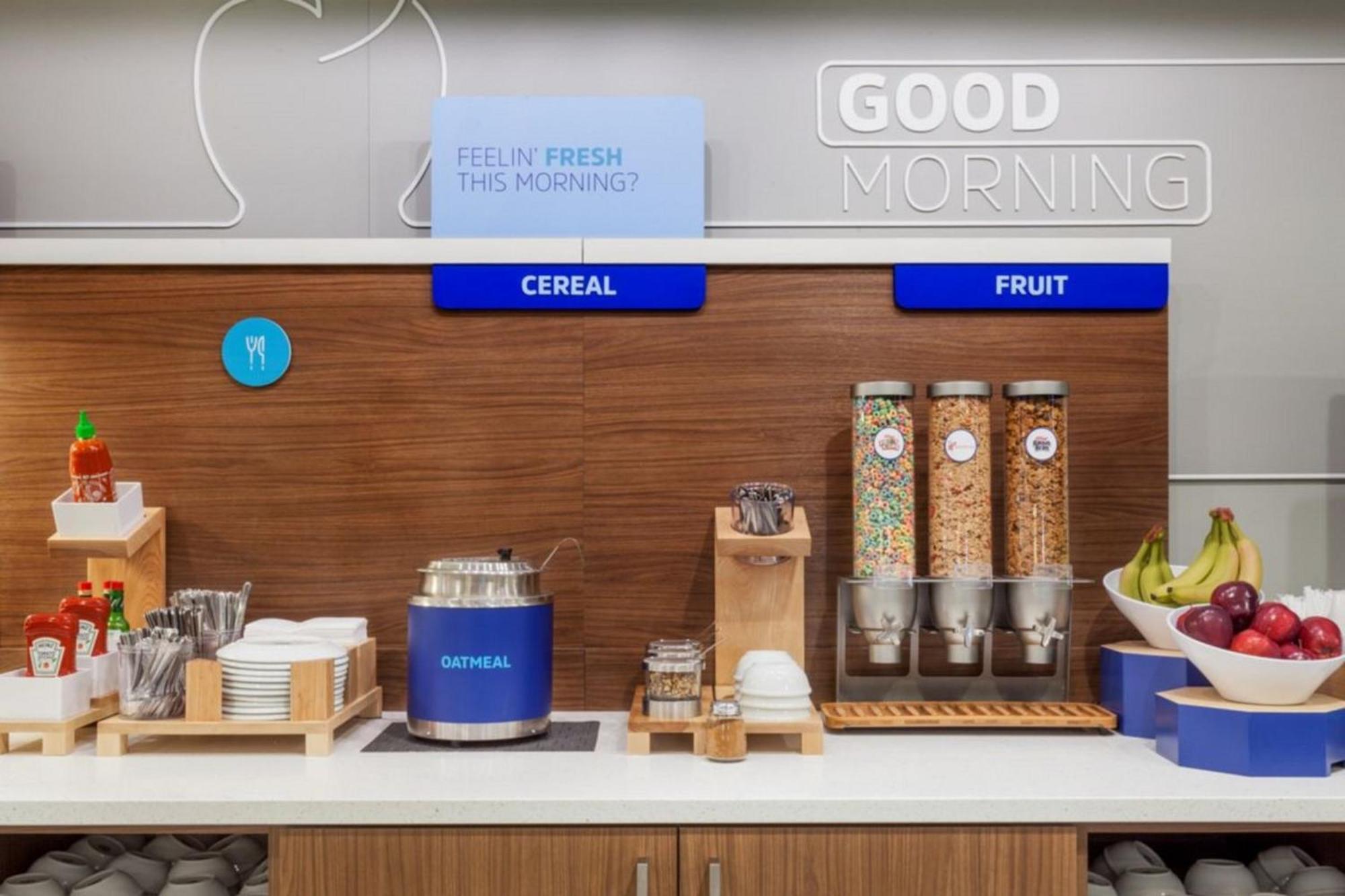 Holiday Inn Express Redding North By Ihg Zewnętrze zdjęcie
